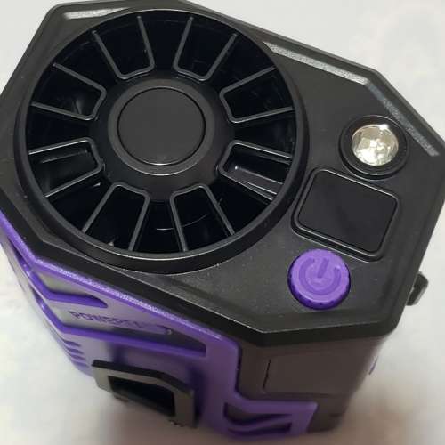 全新掛腰掛頸有燈光超強勁充電風扇，有盒。