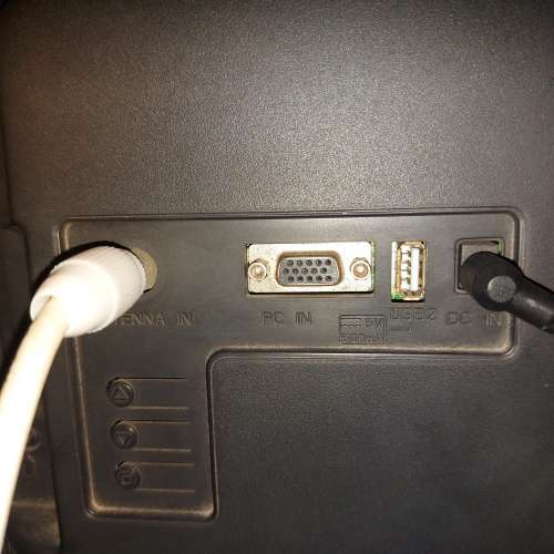 屯門良景輕鐵站交收 Toshiba 24L3650H 24" FHD LED TV 24吋 LED 數碼電視 連遙控,火...