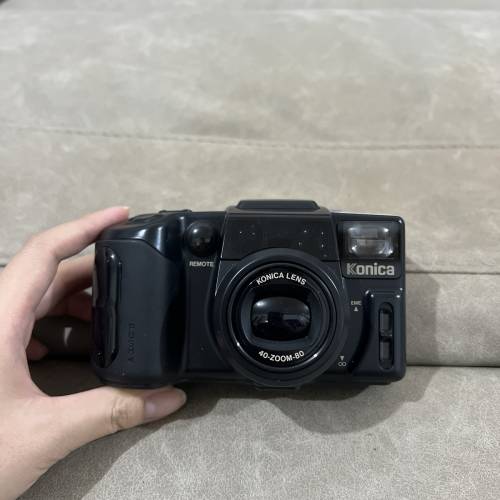 KONICA Z-UP 80 SUPER ZOOM