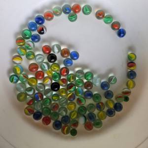 絶版玻璃（波子）一堆