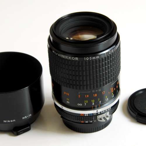 Nikon 105mm f2.8 Micro-nikkor AI-S 原廠HS-14金屬遮光罩 95% new
