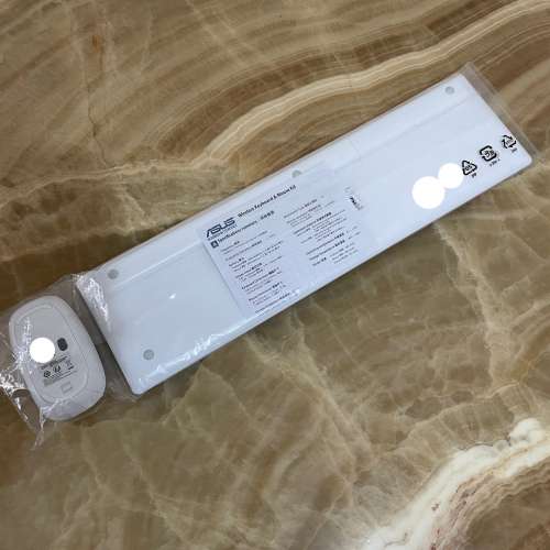 ASUS Wireless Keyboard & Mouse Kit 華碩鍵盤滑鼠組合