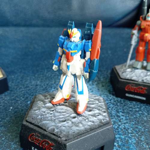 高達 五件小擺設