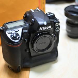 罕有Nikon D2Hs （not CCD,It’s Nikon LBcast）