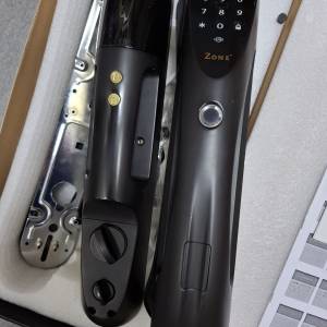 英國品牌 Zone 智能門鎖