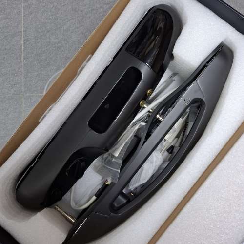 英國品牌 Zone 智能門鎖