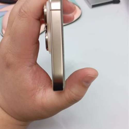 iPhone 16pro 256gb,港行雙卡極新，電池健康度90，冇修冇拆，所有原裝，所有功能正...