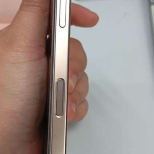 iPhone 16pro 256gb,港行雙卡極新，電池健康度90，冇修冇拆，所有原裝，所有功能正...