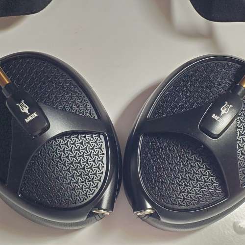 Meze Empyrean Jet Black旗艦平板大耳罩耳機