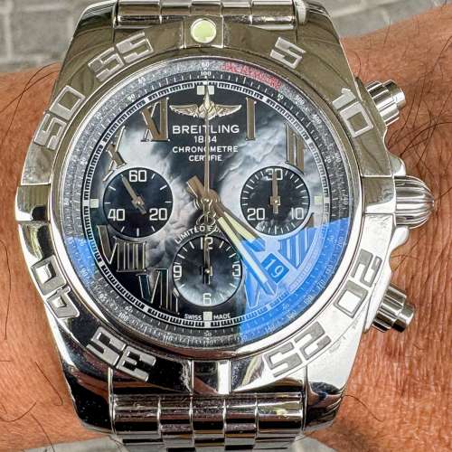 近全新 紫貝母面 MOP 市場罕有 日本限量400隻 帶格足長 BREITLING CHRONOMAT B01機...