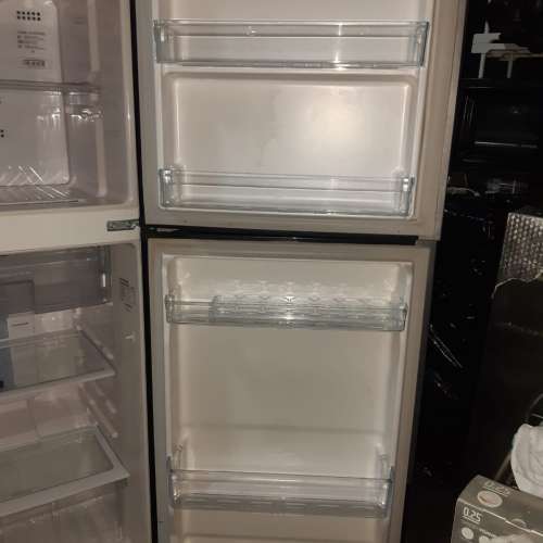 8成新HITACHI 日立典雅磨砂黑雪櫃