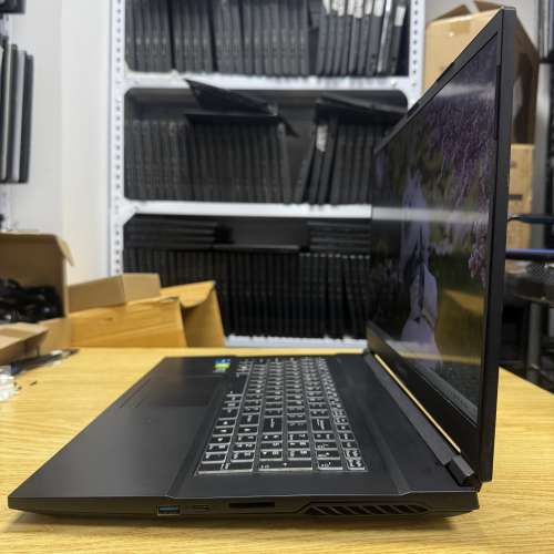 [144Hz] Gigabyte G7 MD (RTX 3050 Ti / 11代8核 i7 / 17.3" 全高清 / 🔋全新電池 ...