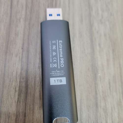 San Disk Extreme Pro 1TB手指