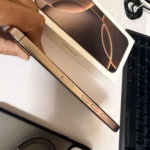 iphone 16 Pro Max 1TB Desert Titanium 沙漠鈦金屬色