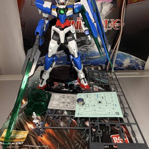 MG 1:100 機動戰士高達 00 劇場版 先驅者的覺醒 00 Qan［T］ 已砌 素組 高達模型