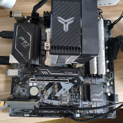 intel i3 12100 + Asrock B660M + 16GB DDR4