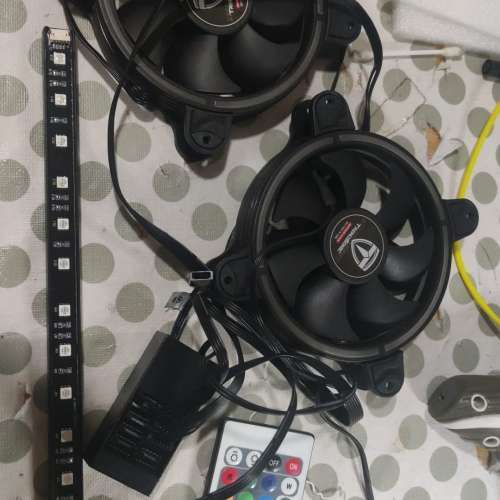 12CM彩燈風扇 兩把帶 無線搖控+彩燈一條12吋長