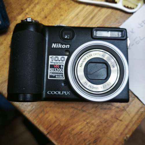 Nikom Coolpx P5000