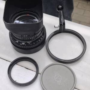 HASSELBLAD CARL ZEISS PLANAR 80MM F2.8 T* BLACK + HOOD + MACRO FILTER