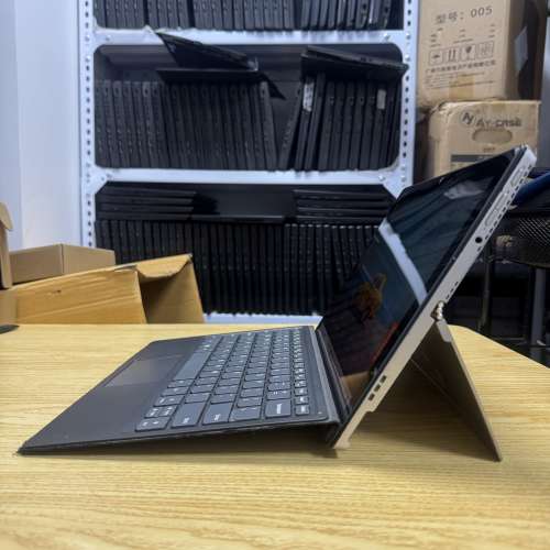 [平板Touch] Lenovo Miix 520-12IKB (8代4核 i5 / 原裝鍵盤 / 12.2" 全高清 / 🔋全...