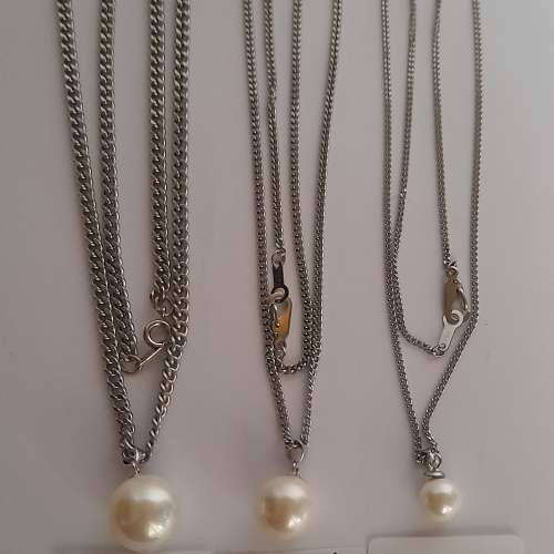 一手三款貝珠shell pearl 吊咀，8/12/14.mm 配上純銀扣，及24寸不銹鋼頸鏈。三套共...