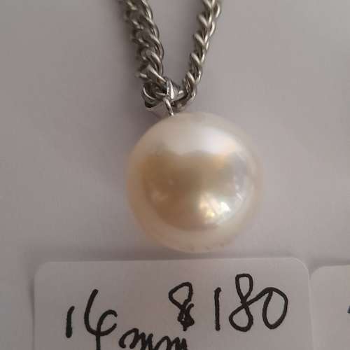 一手三款貝珠shell pearl 吊咀，8/12/14.mm 配上純銀扣，及24寸不銹鋼頸鏈。三套共...