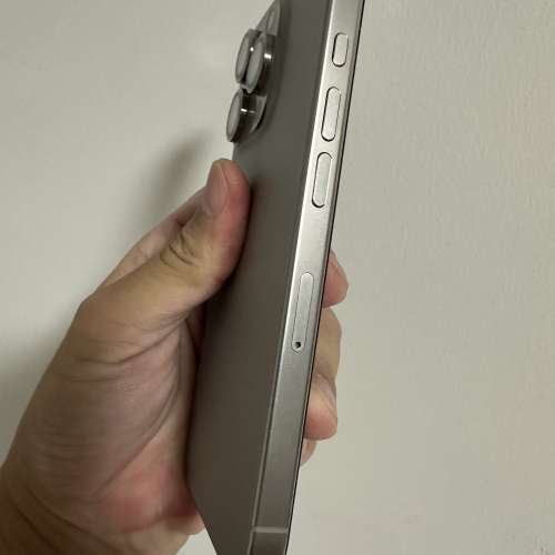 99新iPhone 16pro 128gb,電池健康度100，港行雙卡，完美冇花，全套齊！不議價！快者...