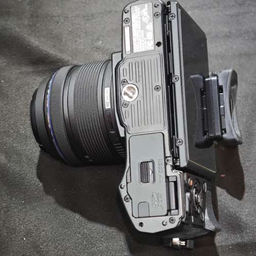 Olympus E-M10 EM10 一代 + 14-42 II R M43 14mm 42mm 14 42 奧林巴斯 99%new 跟2電...