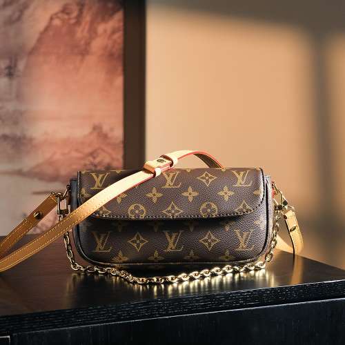 lv包包 皮质钻石跳跃系列 #M81111/