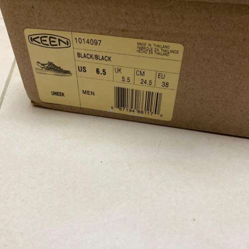 Keen Uneek 男裝 38號〔較鬆 39 40 都啱〕