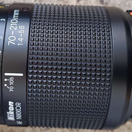 Nikon 70-210mm f/4-5.6 AF-D with Nikon L1Bc 62mm UV filter