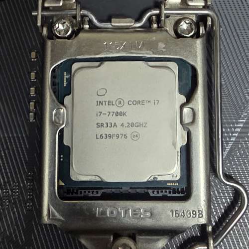 i7 7700K + Z270F + g.skills DDR4 3600 32gb (4 x 8G) 兩金兩銀 + NZXT水冷散熱