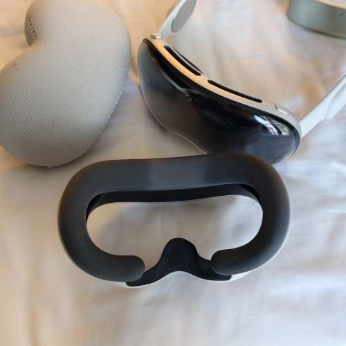 第一代 vision pro, 512gb, m2 (水）