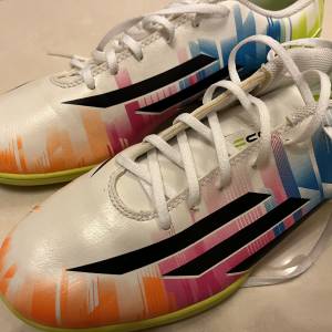 Adidas Boots Shoes 鞋 (100% New)