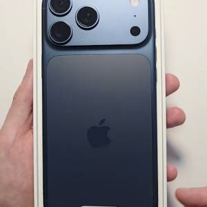 iPhone 17 Pro Max藍色行貨512GB