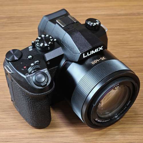 Panasonic FZ1000 M2 25-400mm