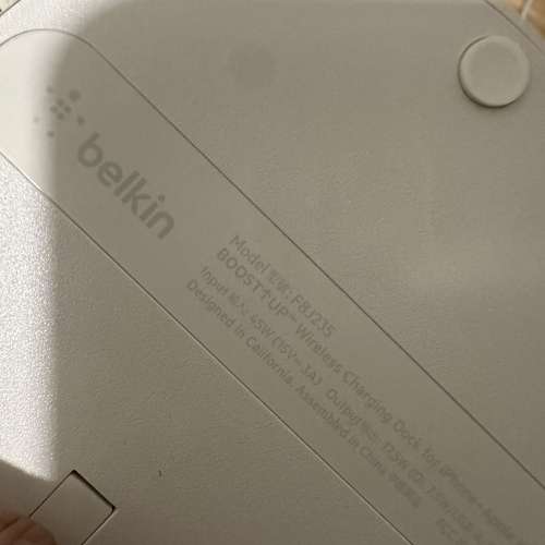 Belkin F8J235 無線充電座