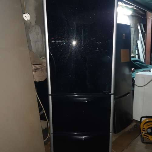 8成新日立變頻雪櫃