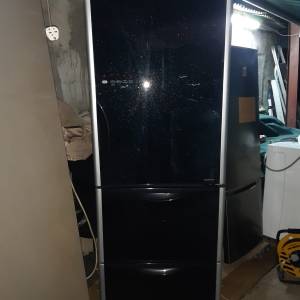 8成新日立變頻雪櫃