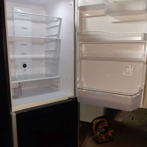 8成新日立變頻雪櫃