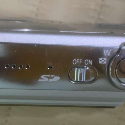 Panasonic Lumix DMC-FX9 Digital Camera   (請看內文) 零件機出售 HK$100.00