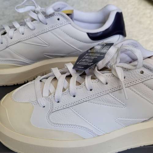 NEW BALANCE sport shoes CT302