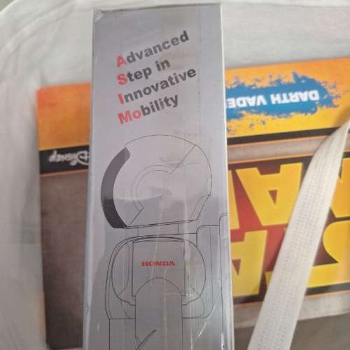 Honda ASIMO 機器人模型