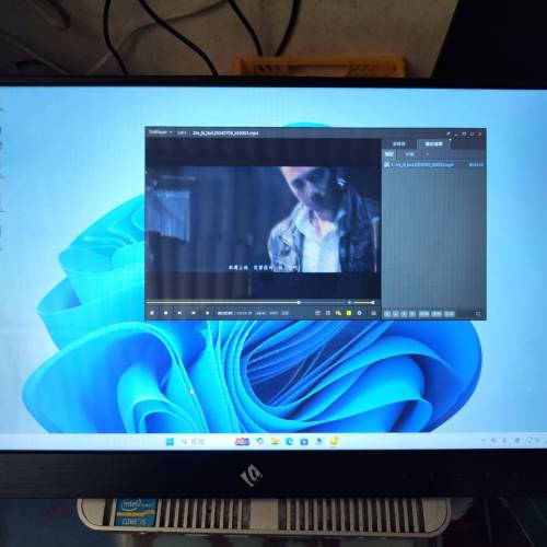 維辰思15.6寸wcsdq4可攜式顯示器。Touch screen.