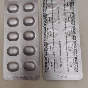 Hetero pantoprazole delayed release tablets 40mg 胃藥一盒 (10排每排10粒）