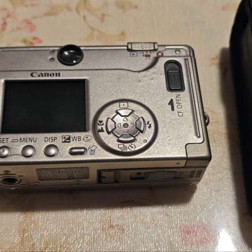 Canon digital IXUS V3 camera