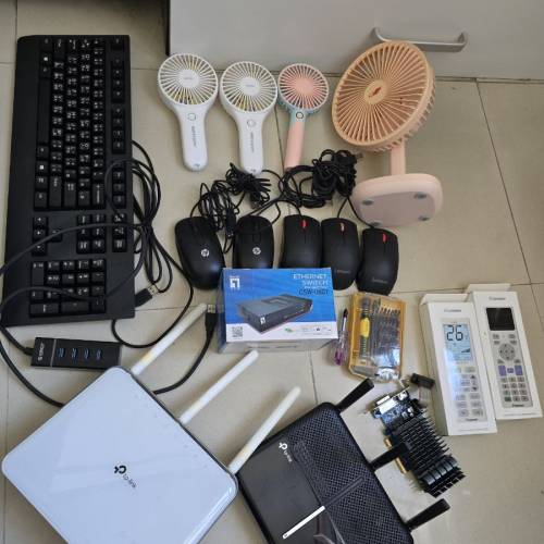全部原裝電腦配件鍵盤mouse及路由器一次過不分開售
