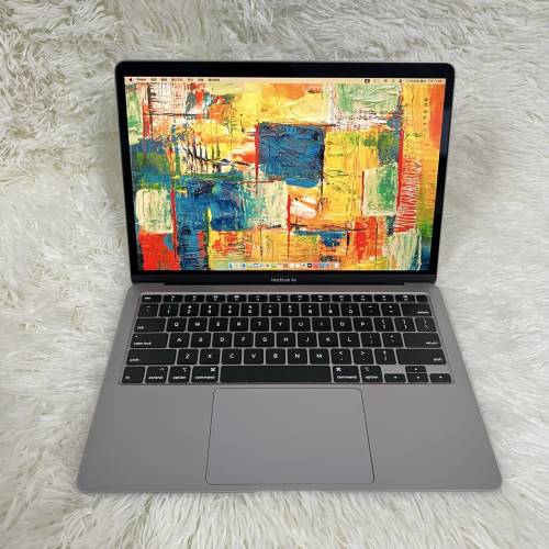 Apple MacBook Air 13" 2020年 🔋95% /8GB RAM /256GB SSD /CPU i3 /深空灰色 /帶埋...