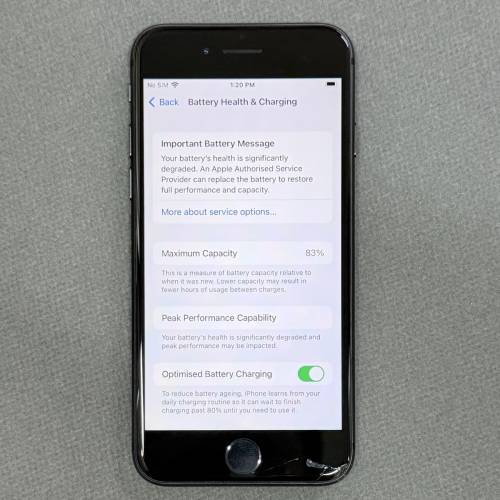 Apple iPhone 8 64GB Black Color (屏幕右下角有破裂 所有功能操作正常 83%電池健...