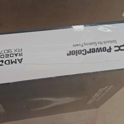 显卡：POWERcolor Red Devil Spectral White AMD Radeon RX 9070 XT 16GB GDDR6 全新
